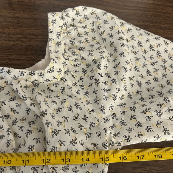 ❤️Old navy Floral Cream Women's Top M - Picture 8 of 10